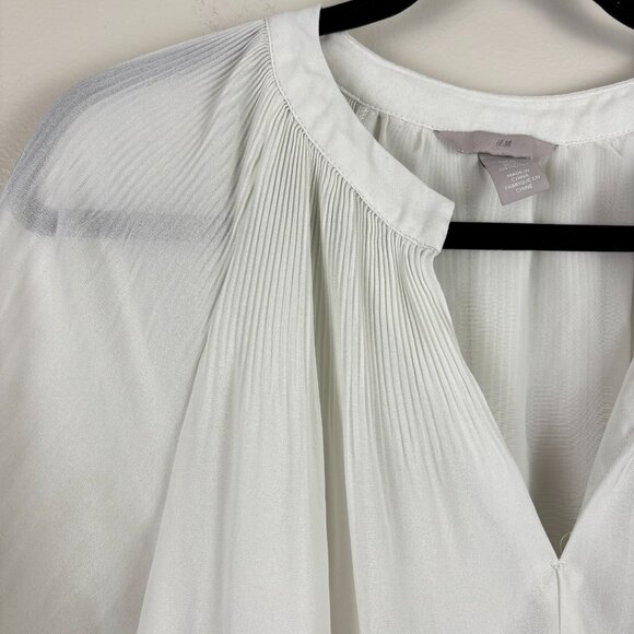 H&M Women's Romantic Off-White Sheer Flowy‎ Pleated Blouse Feminine Size XL - Picture 7 of 13